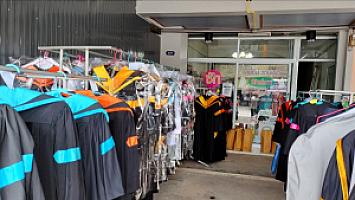 ร้าน family clean (ซัก อบ รีด)