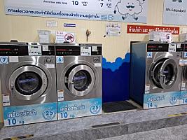 Mr.Laundorii Soi Samphantamit