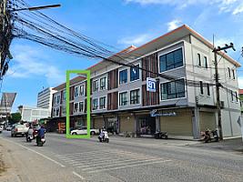 ร้านสะดวกซัก 24 ชม. Browny 24hr Wash & Dry สาขา รพ.กรุงเทพ-ระยอง