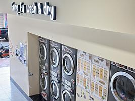 ร้านสะดวกซักฟองฟู่