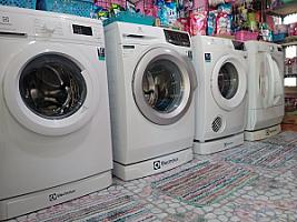 เครื่องซักผ้าหยอดเหรียญและอบแห้ง