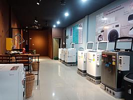 ร้านผ้าหอม ซักผ้าหยอดเหรียญ20 บาท